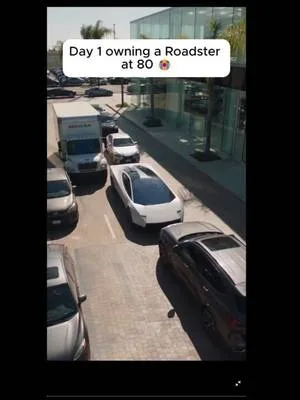 #tesla #teslaroadster #roadster  #elonmusk #elonmuskmeme