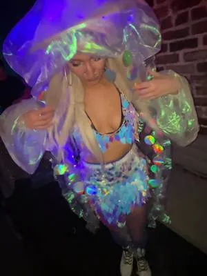 #diy #jellyfish #halloweencostume #fyp #costume