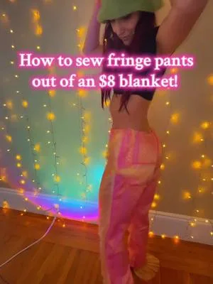 Sewing my first DIY pants out of a blanket / tapestry 🧡 🩷  #DIYpants #