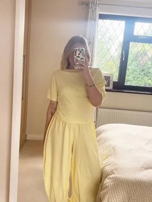 Okay ASOS, this yellow co-ord is EVERYTHING 💛☀️ I’m loving the balloon