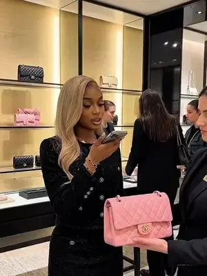 Mr Barry!!! 🤩🤩 @Batife Bentley 💅🏻🧕💕 @azzionthebeat  #5to9baddie #chane