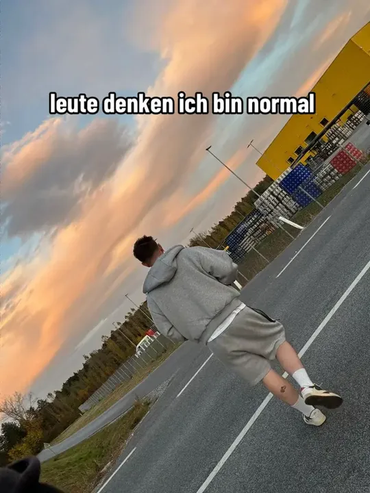 @Jan #twitch #smallstreamer #streamerfunny