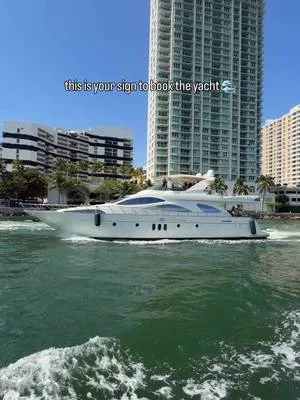 #yachtsinmiami #whattodoinmiami #yacht #bookwithmetoday #yachtrentals