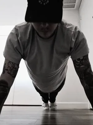 harder then it looked 🤦#Fitness #trend #pushup #challenge #fyp