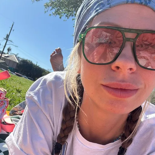 🌈 Lauren Cook 🌈 profile picture