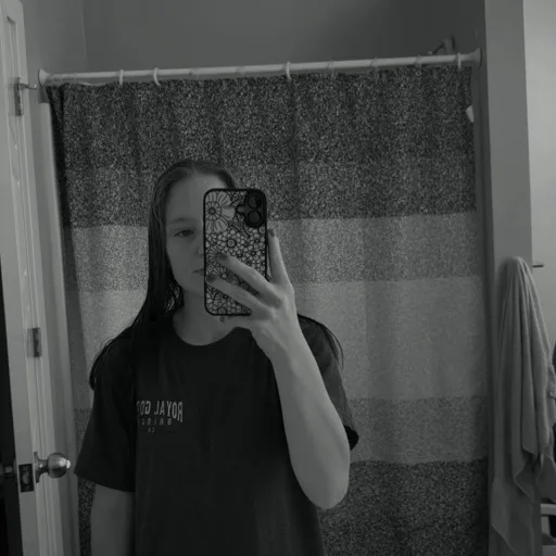 Jade | boy mom x1