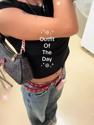 nothing crazy, just liked the outfit 🤎 #ootd #outfitinspo #dearmessycu