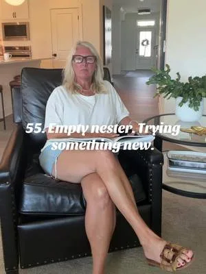 #Over50Style #Over50Lifestyle #EmptyNester #HomeStyle #MidlifeStyle.