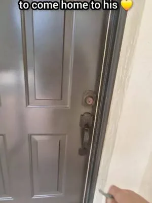 name a better way to be greeted when you get home?... I'll wait.  #dog