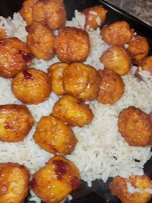 Fast and Simple General Tso's Popcorn Chicken and white rice. Lawd y'a
