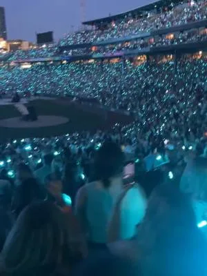 #MakeMeWanna #ThomasRhett #BetterInBoots #FenwayPark #2025