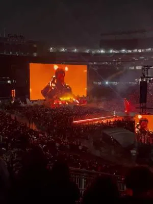 #TheWeeknd