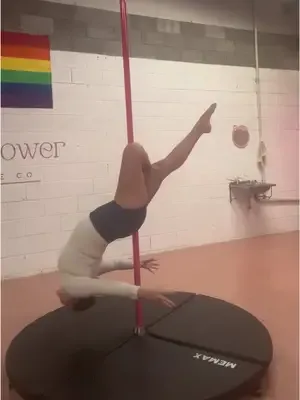 What 5 months can do… ✨ #practisemakesperfect #polefitness #fyp #poled