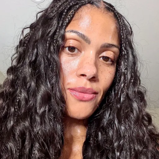 MissVee profile picture