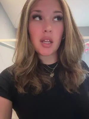 2 posts in one morning who does she think she is fr