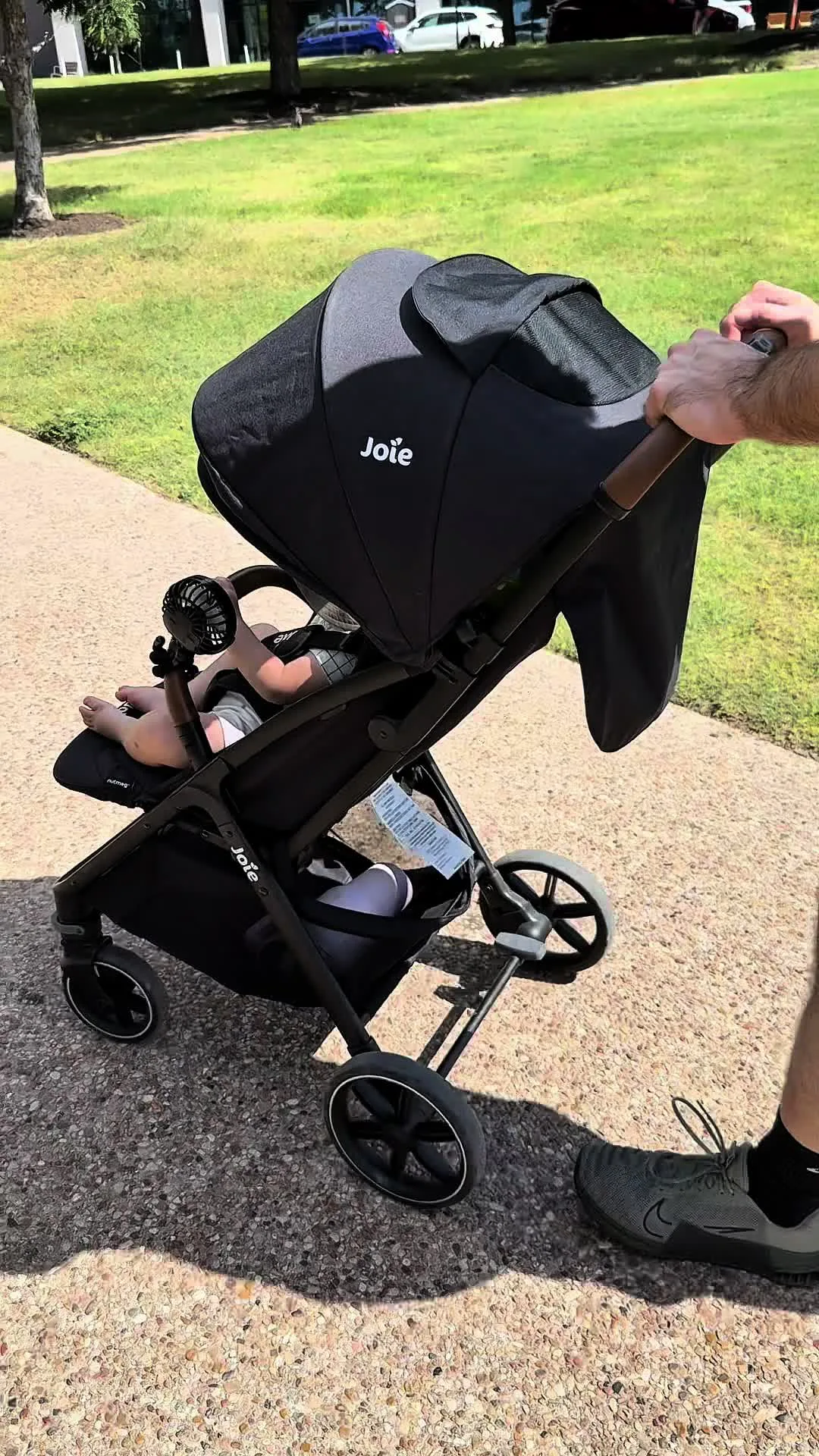 POV: You finally found a travel stroller that's lightweight, folds in