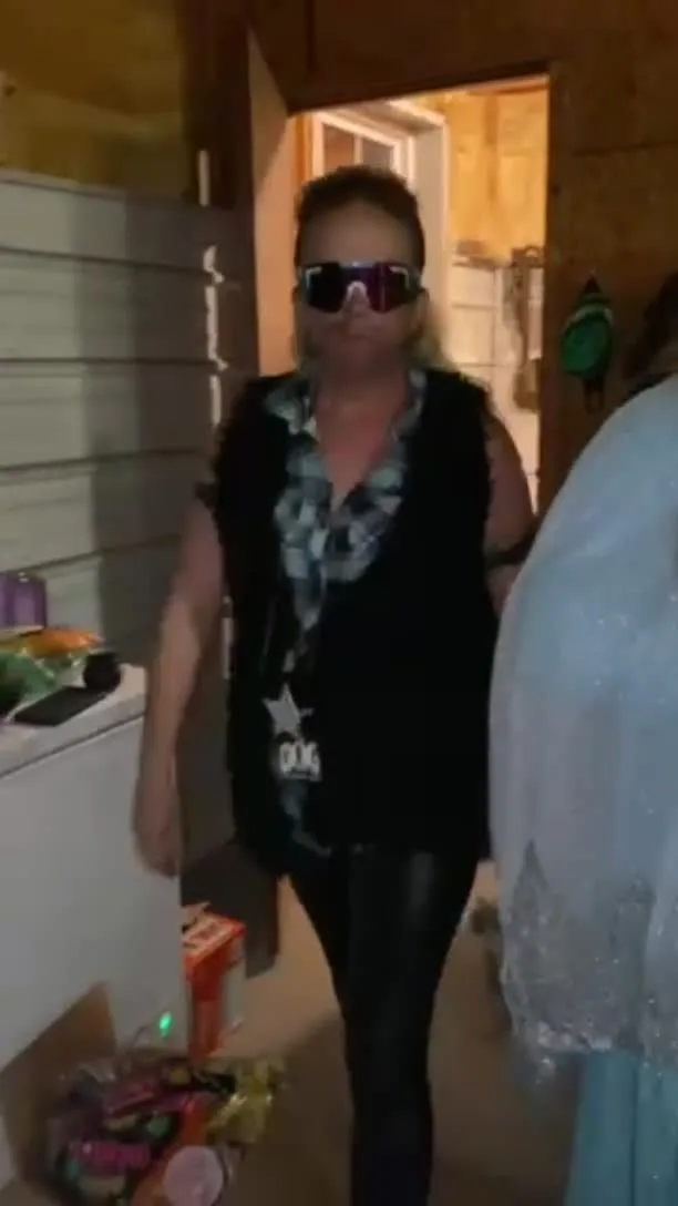 dog and Beth the booty hunters #fypシ #halloween #bountyhunter @emighfa