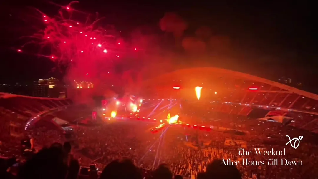 one of the girls in Bangkok N1 🔥 #theweeknd #afterhourstildawnstadiumt