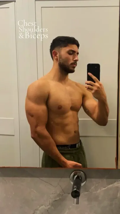 #gym #gymtok #chest #shoulders #biceps